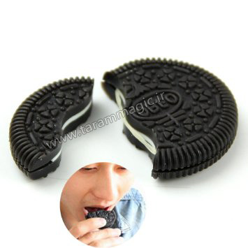 گاز زدن و سالم شدن شکلات (OREO)