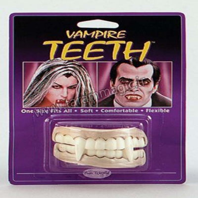 دندان دراکولا وحشت ناک (1)